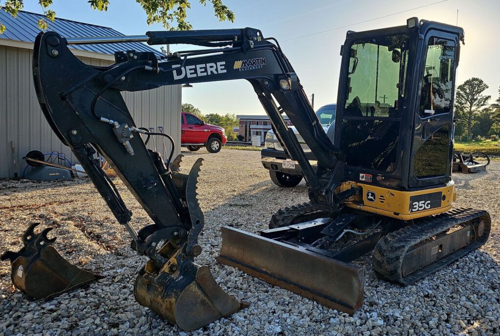 2019 John Deere 35G