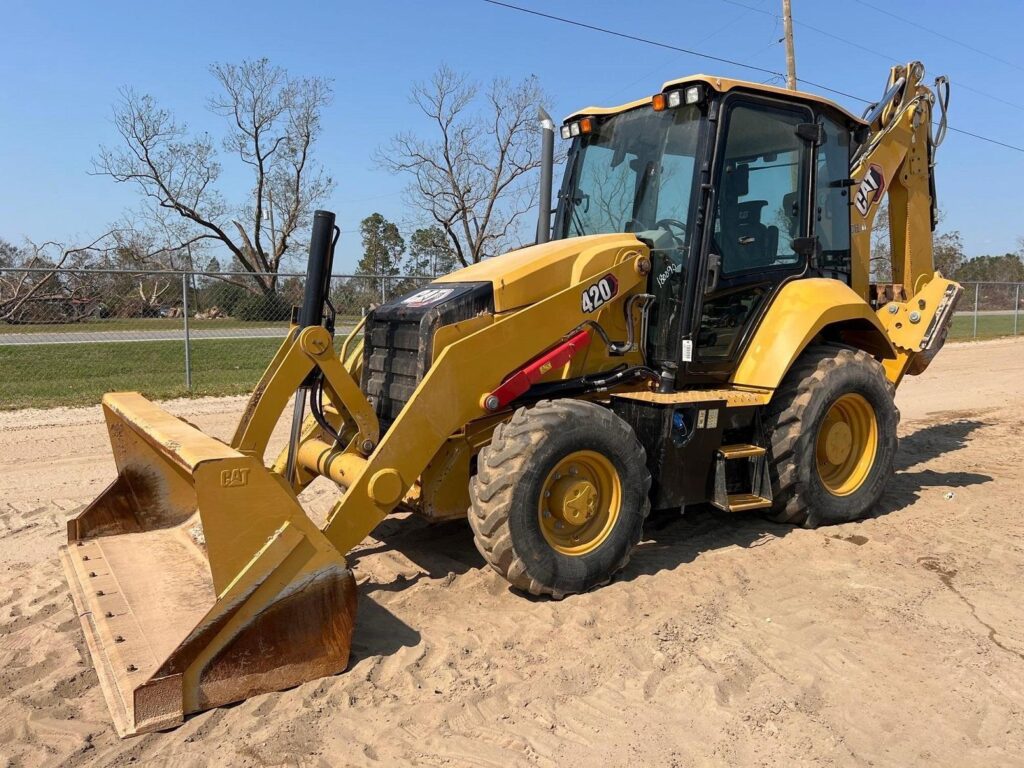 2021 CATERPILLAR 420