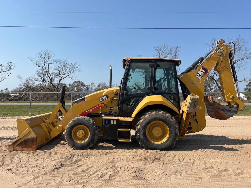 2021 CATERPILLAR 420