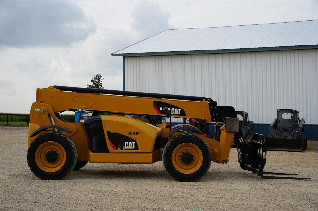 2019 CATERPILLAR TL943D