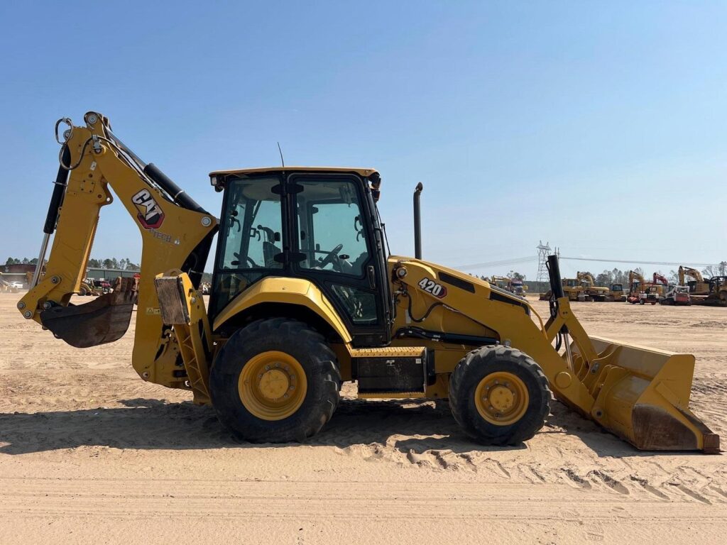 2021 CATERPILLAR 420